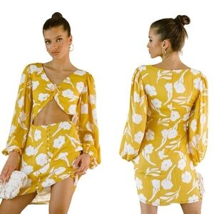 SABO Lista Dress Paraiso Yellow Floral medium  NEW Cutout Long Sleeve